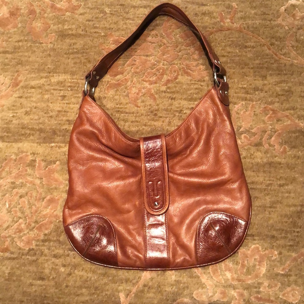 Overland leather shoulder bag